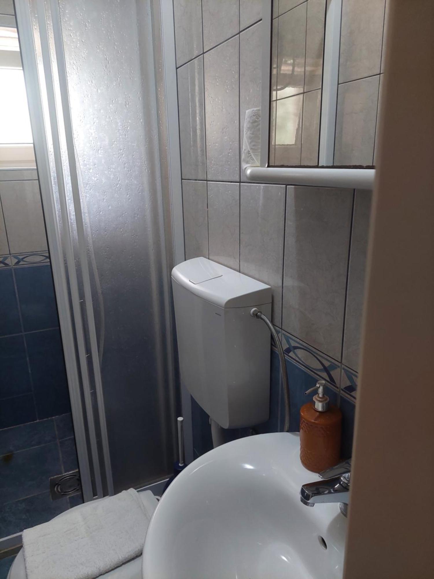 Kjara Apartments ติวัต ภายนอก รูปภาพ